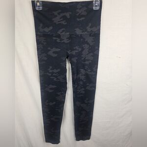 Spanx Look At Me Now Camo Leggings Sz L